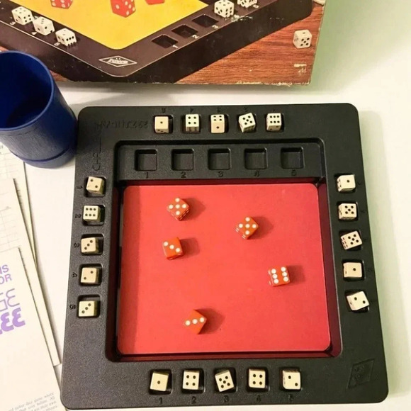 Vintage Challenge Yahtzee  Dice Game Copp Clark Games Complete - Picture 7 of 11